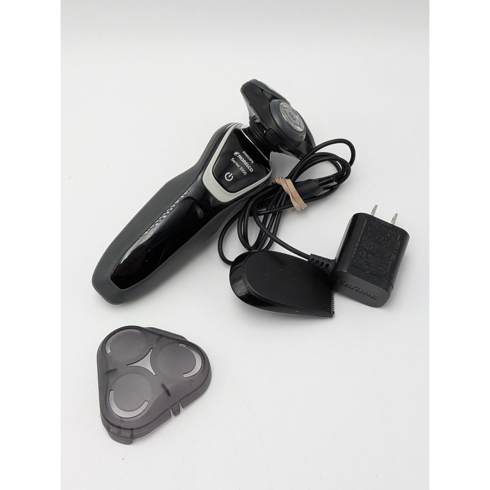 Philips Norelco Series 5000 Cordless Men's Facial Shaver with Charger